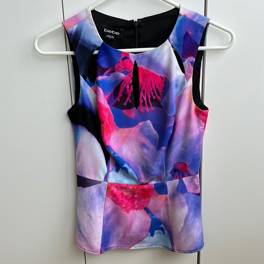 Bebe Pleated Watercolor Top Sz 00